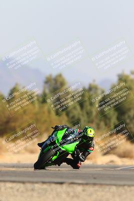 media/Jan-14-2024-SoCal Trackdays (Sun) [[2e55ec21a6]]/Turn 7 (140pm)/